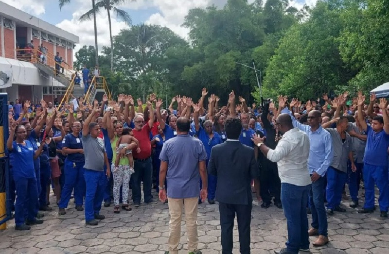 Metalúrgicos baianos aprovam acordo com ASSA BLOY/Papaiz 
