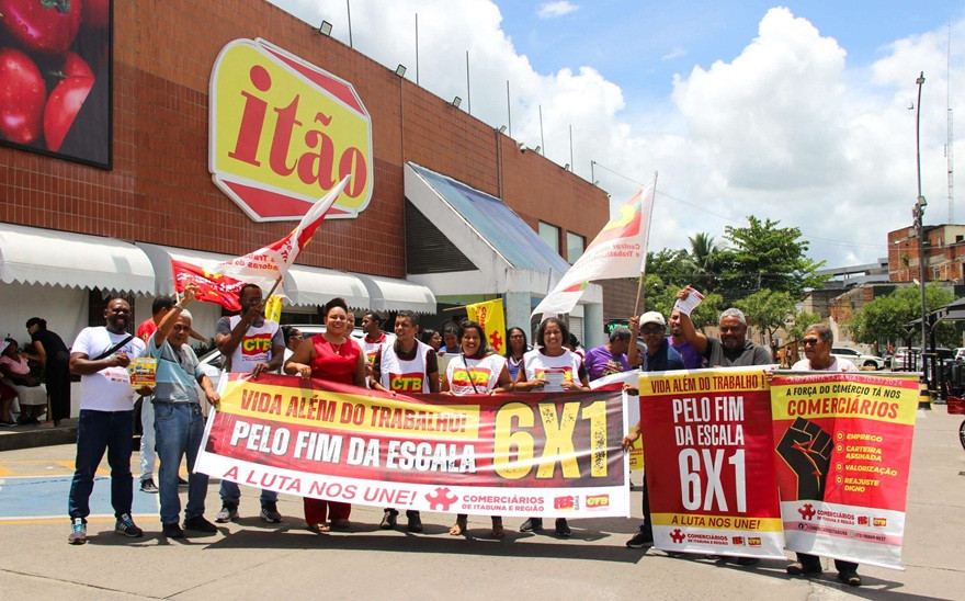 Comerciários de Itabuna lançam campanha nos supermercados