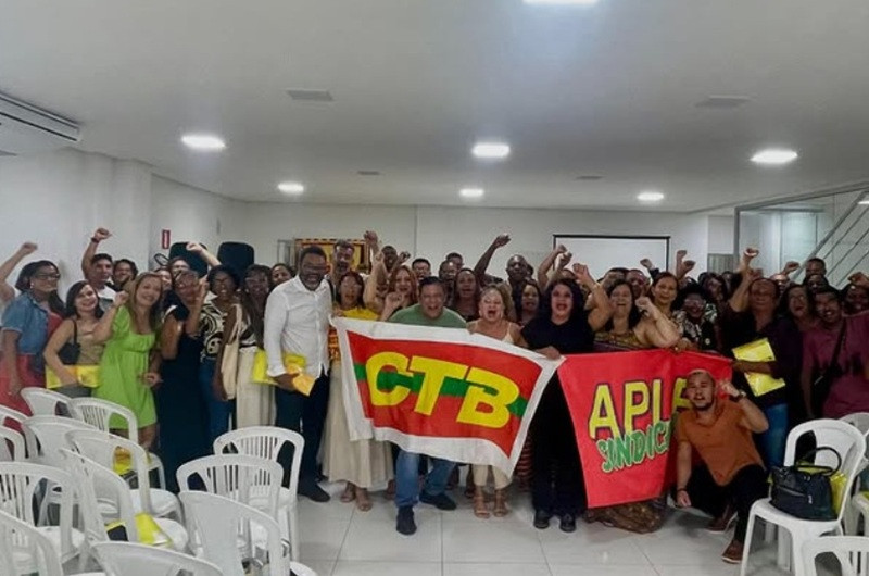 APLB Feira abre Jornada de Luta com presença de Adilson Araújo  