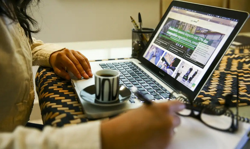 Trabalham mais, recebem menos: a realidade dos trabalhadores por conta própria