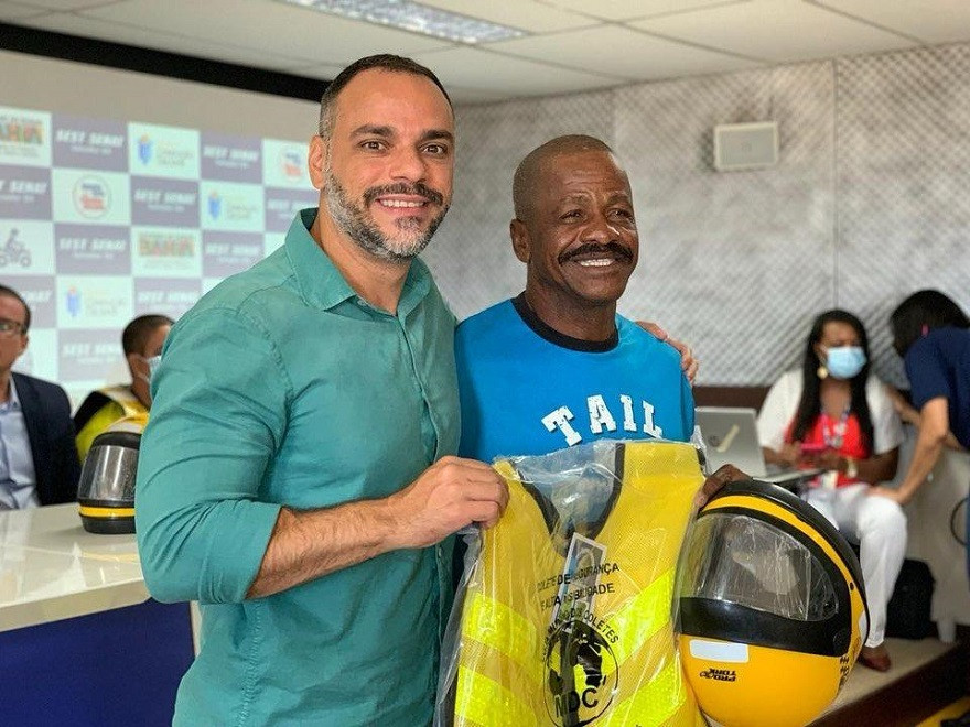 Sem "costurar", Augusto Vasconcelos reforça importância de aplicativo para mototaxistas