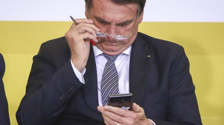 Maioria nas redes sociais apoia denúncia da PGR contra Bolsonaro, diz pesquisa