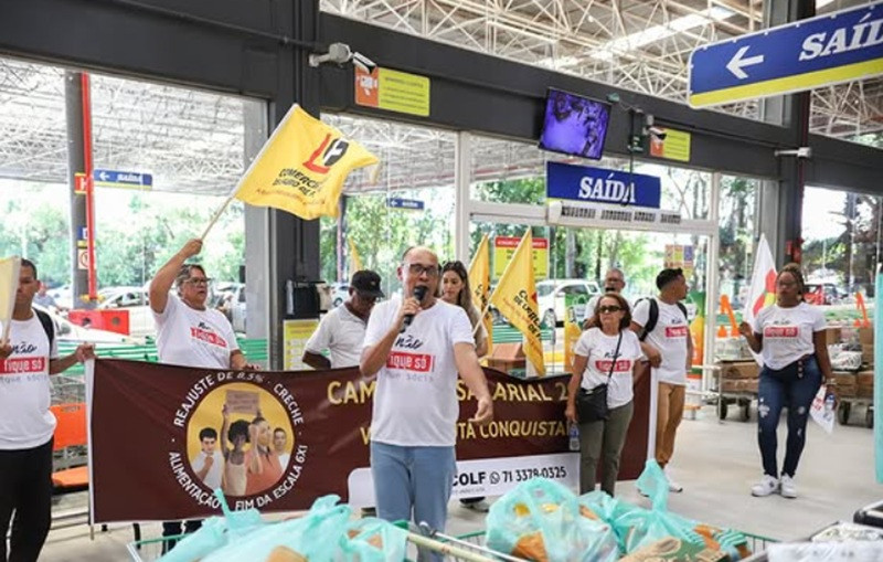 Comerciários de Lauro de Freitas em campanha com apoio da CTB