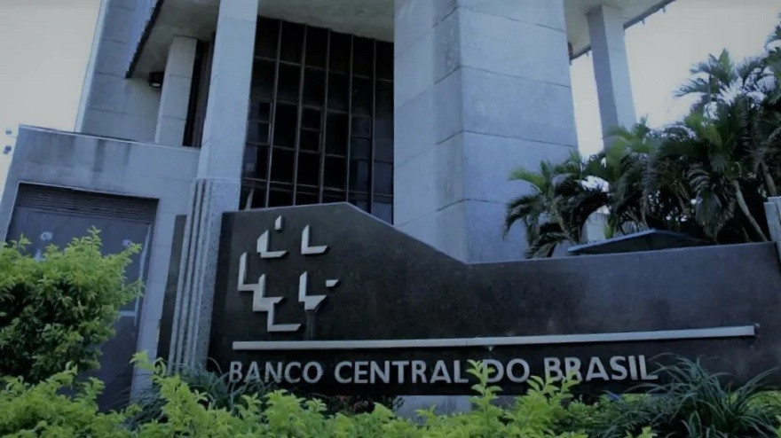 Absurdo Banco Central culpar emprego e reajuste salarial por potencializar inflação