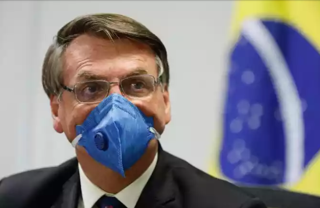 Partidos da oposição entram no STF com notícia crime contra Bolsonaro