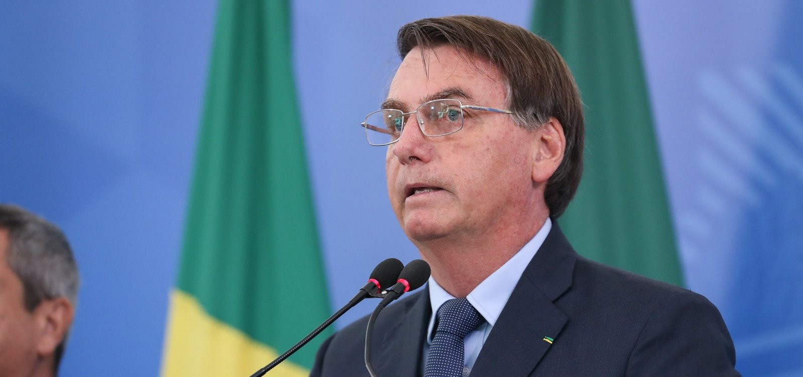 Lei do auxílio de R$ 600 a trabalhadores informais é sancionada com três vetos; veja quais