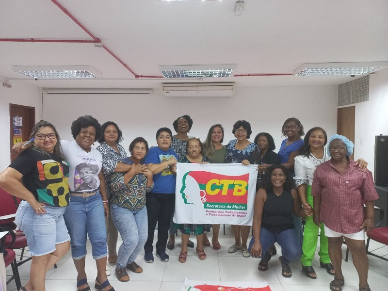Velho é o mundo: CTB Mulher debate etarismo no trabalho e prepara ações