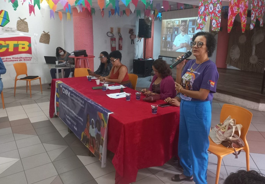 Dirigentes comerciárias e da CTB Bahia debatem políticas para mulheres
