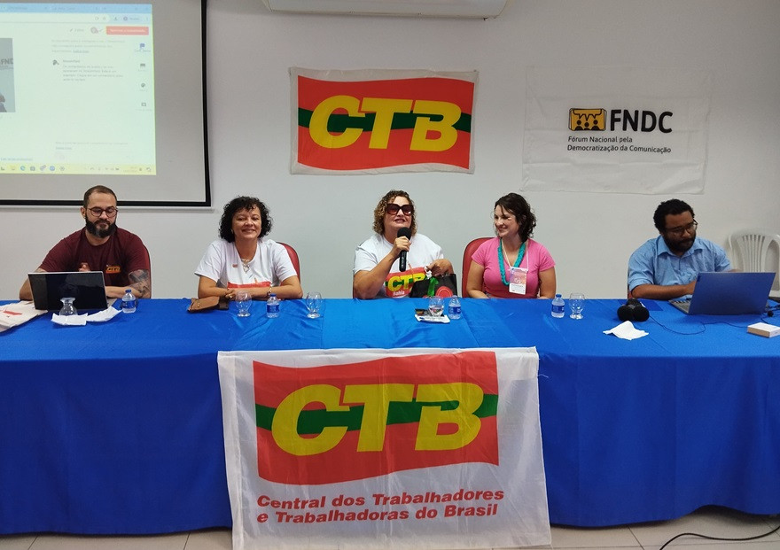 Classistas da Bahia "soltam o verbo" e definem caminhos para fortalecer a comunicação