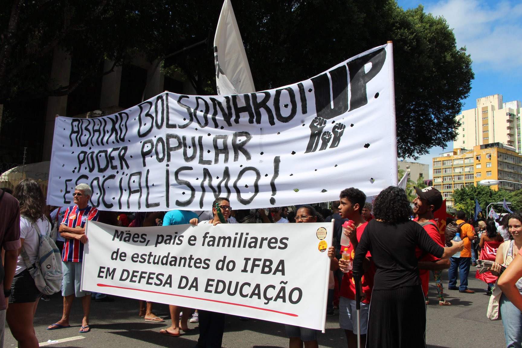CTB-BA participa da Greve Nacional em defesa da Educação e reforma da Previdência