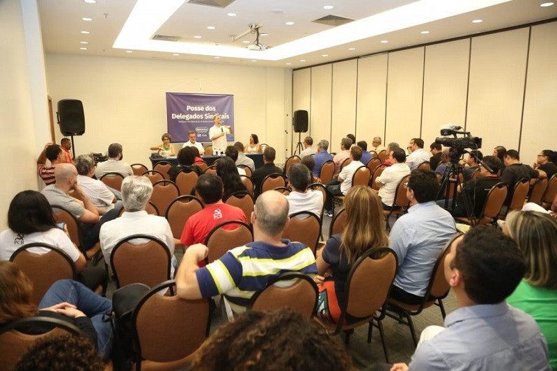 Sindicato dos Bancários dá posse a delegados sindicais eleitos  