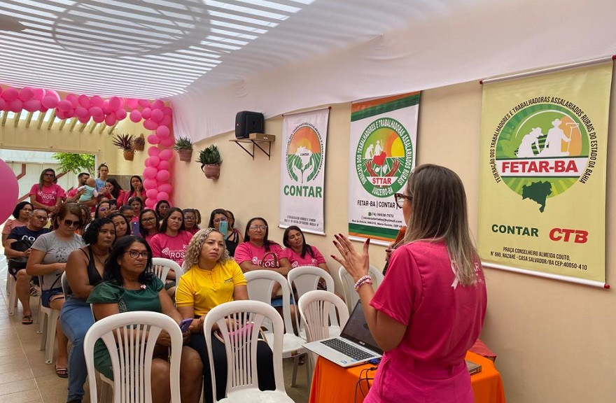 Tem que "se tocar": STTAR Juazeiro realiza ação do Outubro Rosa com trabalhadoras