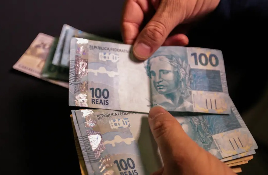 Dieese avisa: 13º faz bem ao Brasil e injetará R$ 321,4 bilhões na economia