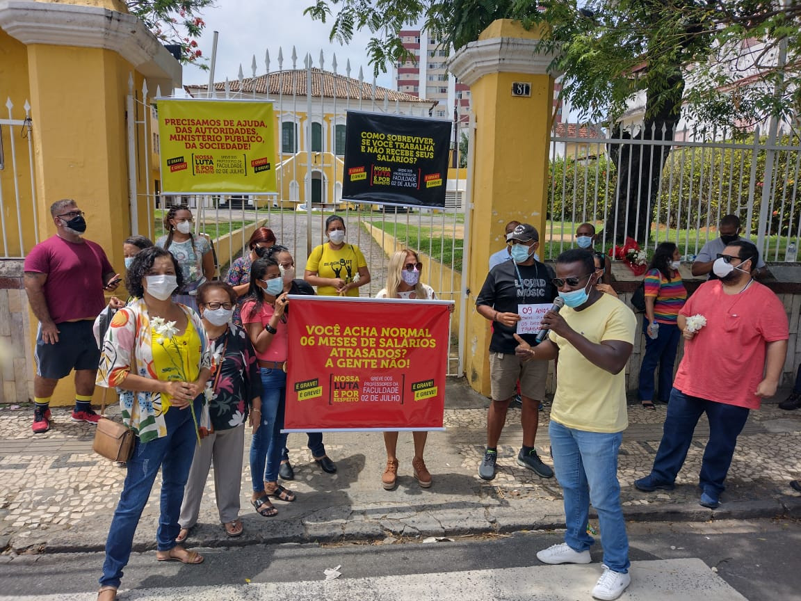 Presidenta da CTB-BA participa de ato junto aos professores e alunos da Faculdade 2 de Julho