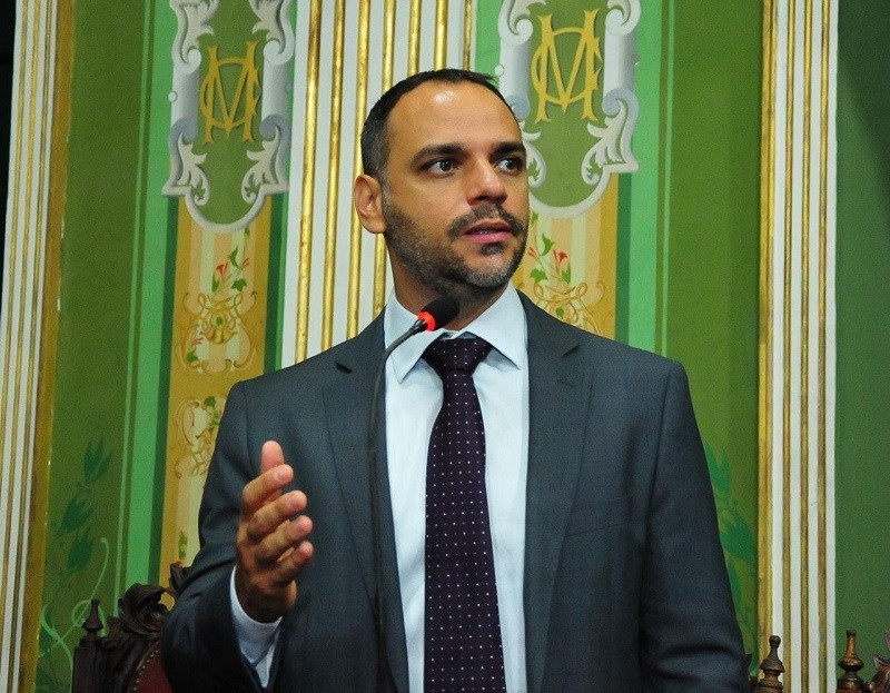 Vereador Augusto Vasconcelos quer debater situação dos cordeiros de blocos