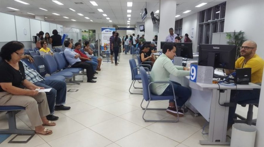 Bancos fecham 2.079 postos de trabalho até maio
